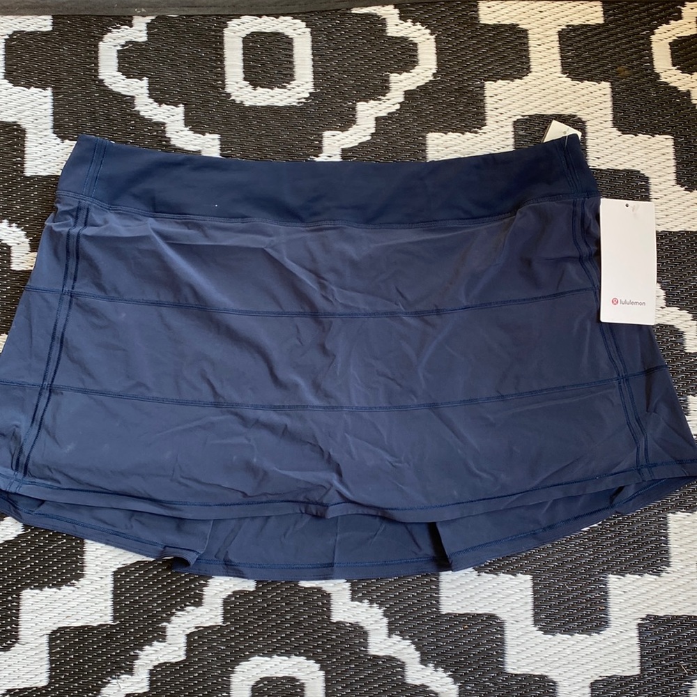 Ladies brand new with tags Lululemon Pace Rival MR skirt (long)